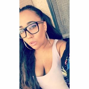 Meet your Posher, Paris